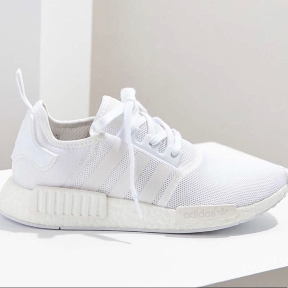 Adidas NMD r1 women’s shoes white